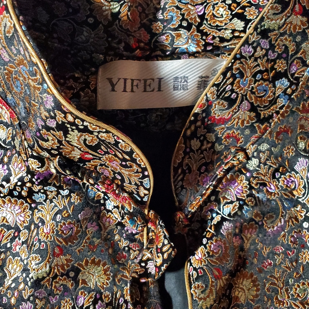 Yifei Manderin Brocade jacket